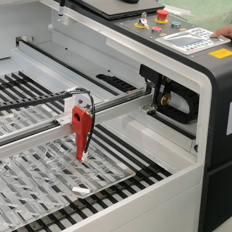 Macchina da Taglio Laser CO2 1 - Co2 Laser Engraving Machine recensione e prezzo