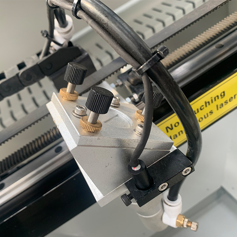 Macchina da Taglio Laser CO2 1 - Co2 Laser Engraving Machine recensione e prezzo