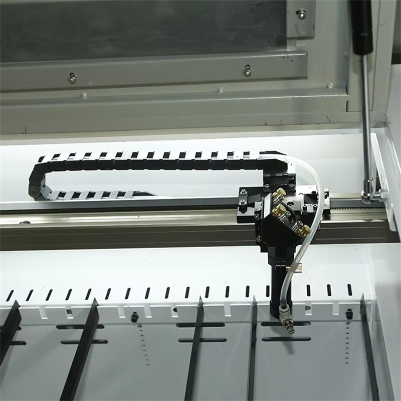Macchina per Incisione e Tagli - Co2 Laser Engraving Machine recensione e prezzo